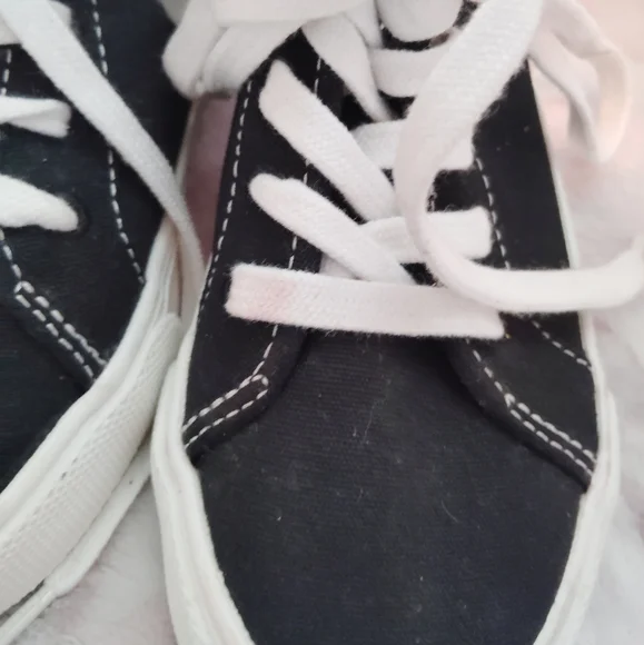 Old Navy Kids High Top Shoes - Picture 4 of 7